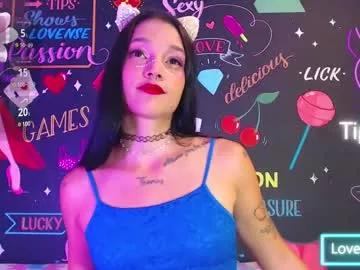 Try our girls live displays and explore the company of endless strippers, with beautiful physiques, vibrating toys and more.