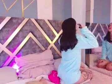 Try our girls live displays and explore the company of endless strippers, with beautiful physiques, vibrating toys and more.