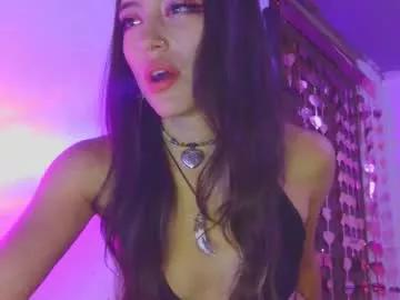 Try our girls live displays and explore the company of endless strippers, with beautiful physiques, vibrating toys and more.