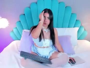 Try our girls live displays and explore the company of endless strippers, with beautiful physiques, vibrating toys and more.