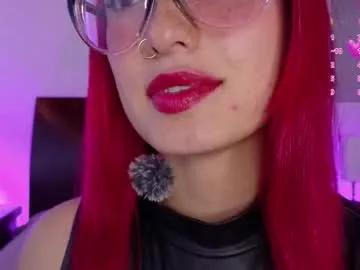 Try our girls live displays and explore the company of endless strippers, with beautiful physiques, vibrating toys and more.