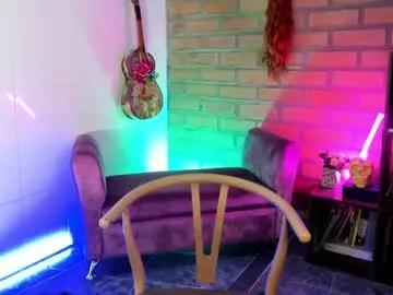 Try our girls live displays and explore the company of endless strippers, with beautiful physiques, vibrating toys and more.
