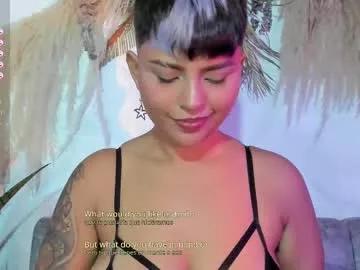Try our girls live displays and explore the company of endless strippers, with beautiful physiques, vibrating toys and more.