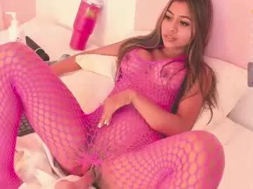Try our girls live displays and explore the company of endless strippers, with beautiful physiques, vibrating toys and more.