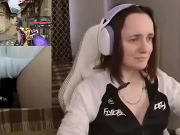 Try our girls live displays and explore the company of endless strippers, with beautiful physiques, vibrating toys and more.