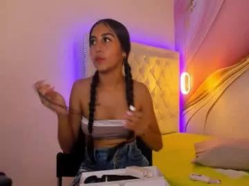 Try our girls live displays and explore the company of endless strippers, with beautiful physiques, vibrating toys and more.