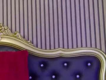 Try our girls live displays and explore the company of endless strippers, with beautiful physiques, vibrating toys and more.