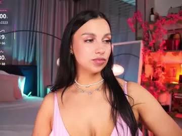 Try our girls live displays and explore the company of endless strippers, with beautiful physiques, vibrating toys and more.