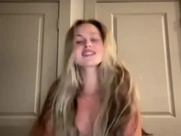 luvaimee on Chaturbate