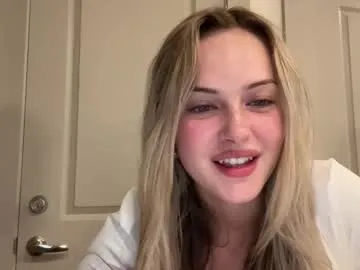 luvaimee on Chaturbate
