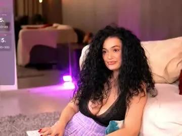 Try our girls live displays and explore the company of endless strippers, with beautiful physiques, vibrating toys and more.