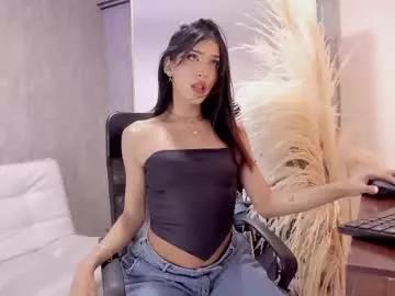 Try our girls live displays and explore the company of endless strippers, with beautiful physiques, vibrating toys and more.