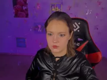 madeline_doll — I'M NEW HERE <3 #new #18 #young #dollface #shy