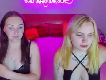 Try our girls live displays and explore the company of endless strippers, with beautiful physiques, vibrating toys and more.