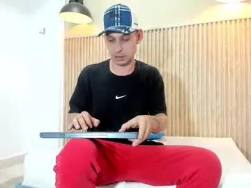 Try our girls live displays and explore the company of endless strippers, with beautiful physiques, vibrating toys and more.