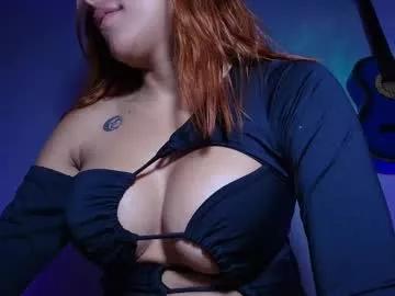 Try our girls live displays and explore the company of endless strippers, with beautiful physiques, vibrating toys and more.