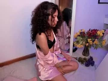 Try our girls live displays and explore the company of endless strippers, with beautiful physiques, vibrating toys and more.