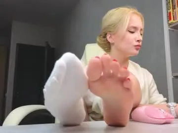 marietta__castro — GOAL: good boys get more [1090 tokens remaining]  #blonde #mistress #feet #femdom #sph  URGENTLY  I NEED A GOOD BOY. signs: obedient, needs m0mmy, trouble-free