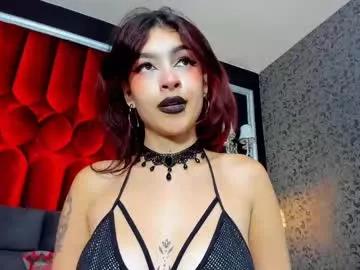 Try our girls live displays and explore the company of endless strippers, with beautiful physiques, vibrating toys and more.