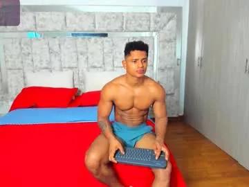 Try our girls live displays and explore the company of endless strippers, with beautiful physiques, vibrating toys and more.