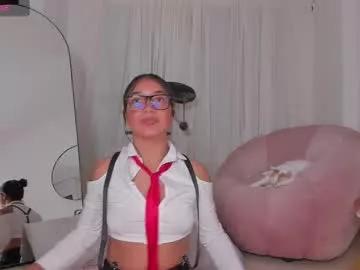 Try our girls live displays and explore the company of endless strippers, with beautiful physiques, vibrating toys and more.