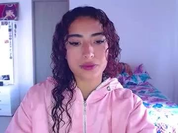 Try our girls live displays and explore the company of endless strippers, with beautiful physiques, vibrating toys and more.