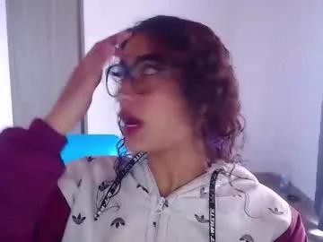 Try our girls live displays and explore the company of endless strippers, with beautiful physiques, vibrating toys and more.