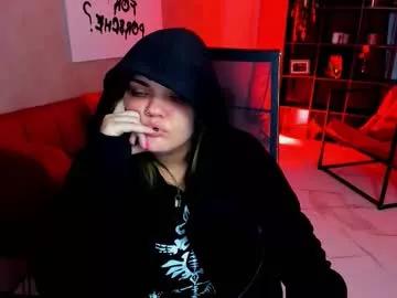 Try our girls live displays and explore the company of endless strippers, with beautiful physiques, vibrating toys and more.