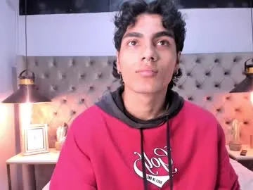 mattfiore — GOAL: play feet + hard dick near camera [853 tokens remaining] Welcome to my room! #bigdick #cum #straight  #stockings #young