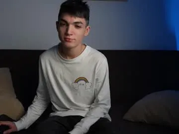 mattyaiden — Take off t-short #cum #bigcock #twink #couple [300 tokens remaining]