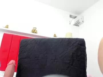 Try our girls live displays and explore the company of endless strippers, with beautiful physiques, vibrating toys and more.