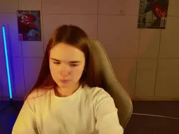 maybloom_ — GOAL: For a good start here [774 tokens remaining] Hi #longhair #brunette #shy #nonude #new