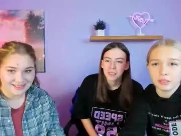 Try our girls live displays and explore the company of endless strippers, with beautiful physiques, vibrating toys and more.