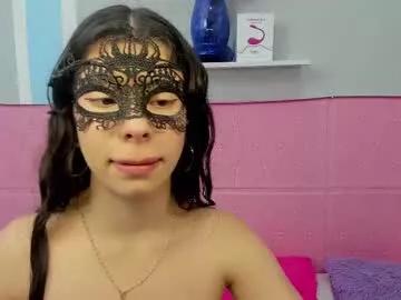 Try our girls live displays and explore the company of endless strippers, with beautiful physiques, vibrating toys and more.