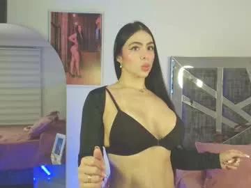 Try our girls live displays and explore the company of endless strippers, with beautiful physiques, vibrating toys and more.