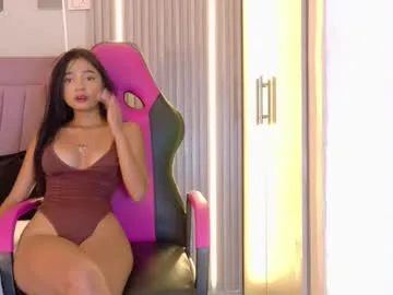 meli_peach — GOAL: Sexy dance+ oiled body [68 tokens remaining] Welcome to my room! #ebony #latina #new #18 #young