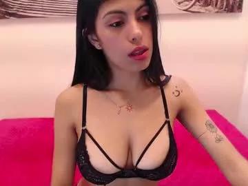 Try our girls live displays and explore the company of endless strippers, with beautiful physiques, vibrating toys and more.