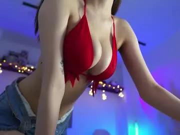 Try our girls live displays and explore the company of endless strippers, with beautiful physiques, vibrating toys and more.