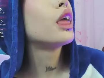 Try our girls live displays and explore the company of endless strippers, with beautiful physiques, vibrating toys and more.