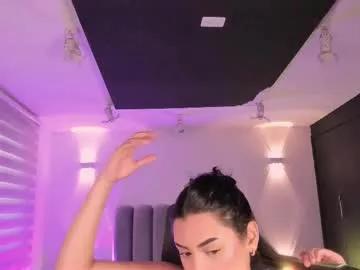 Try our girls live displays and explore the company of endless strippers, with beautiful physiques, vibrating toys and more.