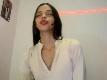 Avatar of mia_lucy_21