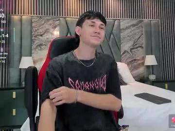 michaeel_blue from Chaturbate is Freechat