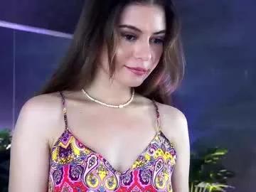Try our girls live displays and explore the company of endless strippers, with beautiful physiques, vibrating toys and more.
