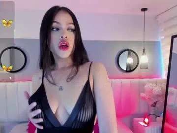 Try our girls live displays and explore the company of endless strippers, with beautiful physiques, vibrating toys and more.