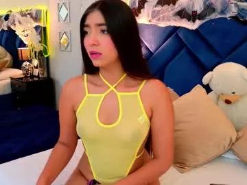 Try our girls live displays and explore the company of endless strippers, with beautiful physiques, vibrating toys and more.