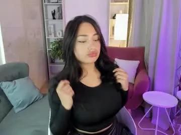 Try our girls live displays and explore the company of endless strippers, with beautiful physiques, vibrating toys and more.