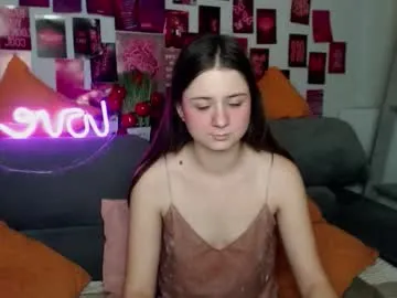 milanaroz — HANDRRA #pantyhose #mistress #smalltits #joi #cuckold [316 tokens remaining]