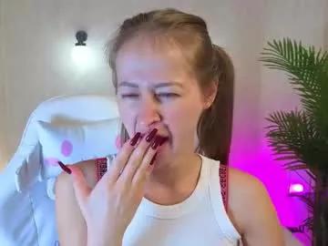 Try our girls live displays and explore the company of endless strippers, with beautiful physiques, vibrating toys and more.