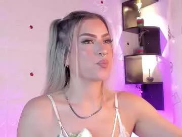 Try our girls live displays and explore the company of endless strippers, with beautiful physiques, vibrating toys and more.