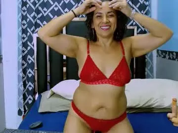 millie_summer — GOAL: deep anal/squirt [356 tokens remaining] Horny stepmom ready for the show  #mature #anal #bigass #interactive #latina